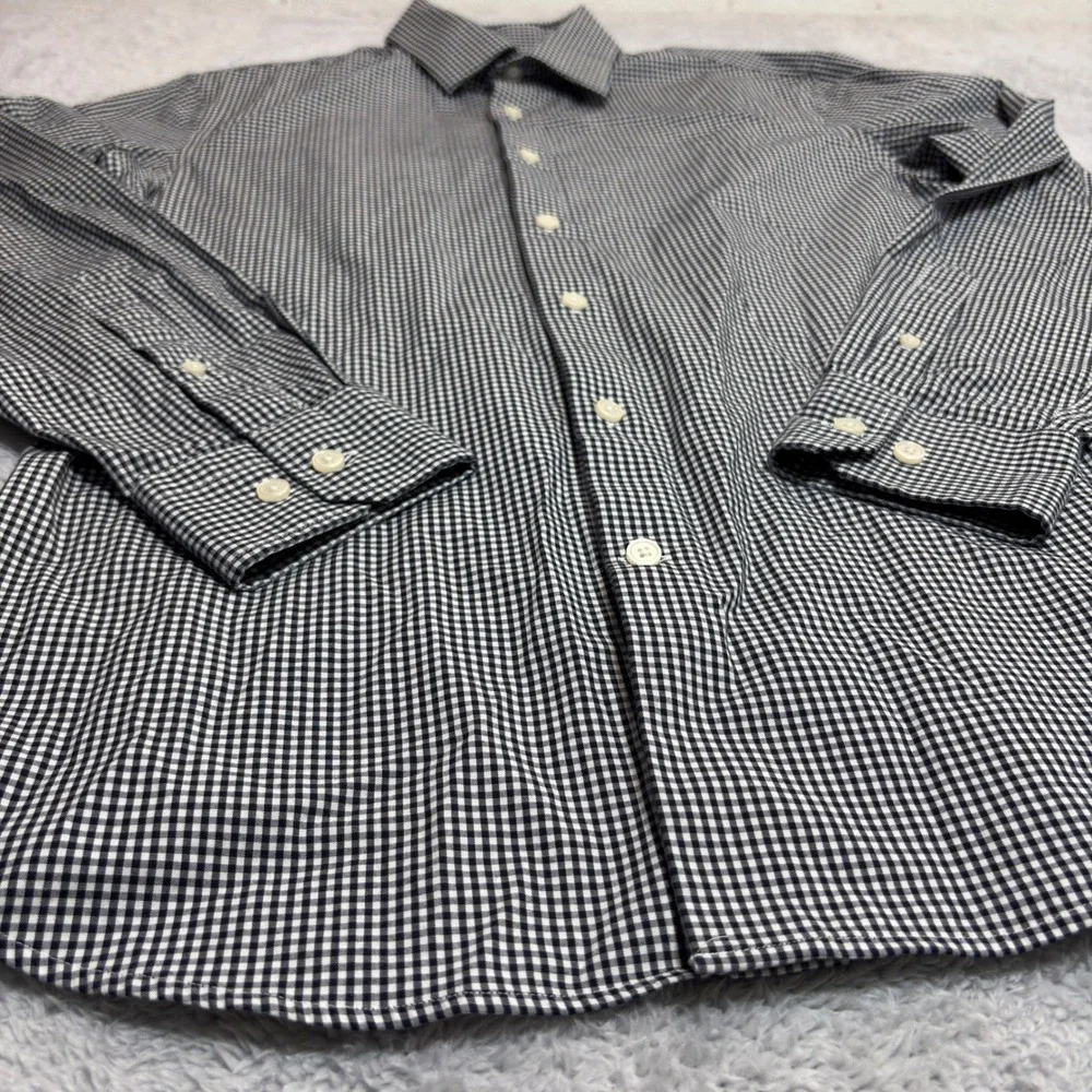 Banana Republic Button Down Shirt Men's S Black Gingham Athletic Wrinkle Resist